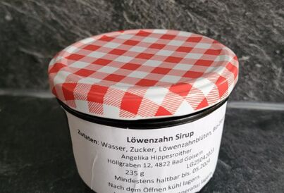 Glas mit Löwenzahngelee